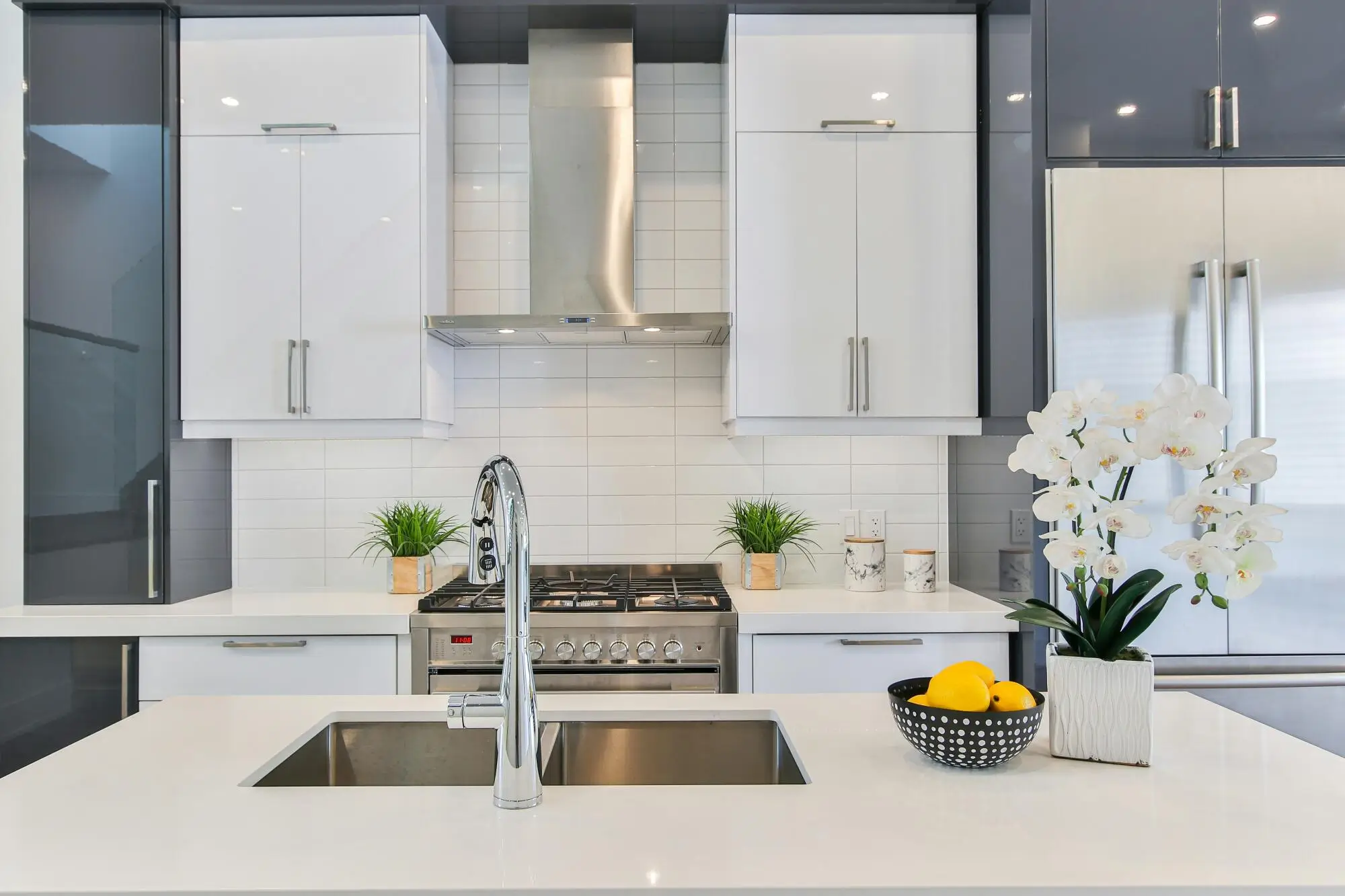 Maintaining a Clean Kitchen in Your Park City Vacation Rental: Tips and Tricks